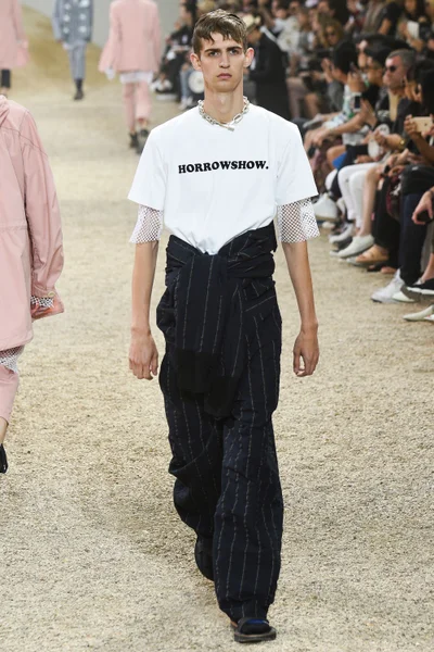 Look 34